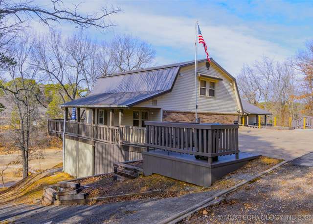 Property at 2480 N Saint Andrews Dr, Kansas, OK 74347, 6 beds, 5 baths