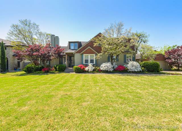 Property at 2412 E 23rd St, Tulsa, OK 74114, 3 beds, 4 baths