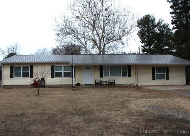 Property at 33339 Pleasant Valley Rd, Poteau, OK 74953, 4 beds, 2 baths