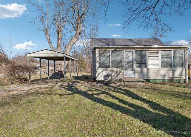 Property at 319 N 11th St, Collinsville, OK 74021, 2 beds, 1 bath