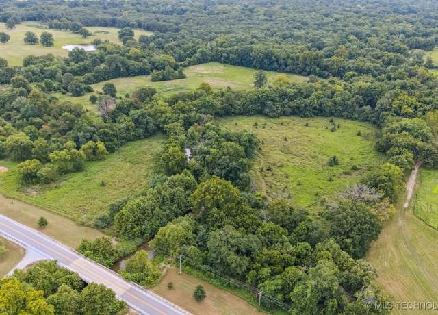 Property at 16370 E 450 Rd, Claremore, OK 74017, 3 beds, 2 baths