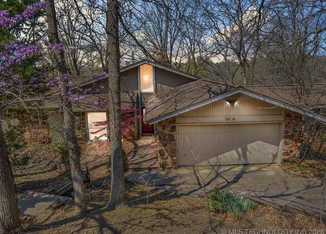 Property at 8404 S Toledo Ave, Tulsa, OK 74137, 3 beds, 2 baths