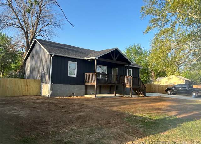 Property at 5114 W 3rd St, Tulsa, OK 74127, 3 beds, 2 baths
