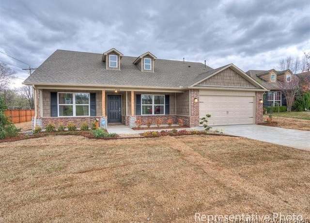 Property at 23184 S Mae Dr, Claremore, OK 74019, 4 beds, 2 baths