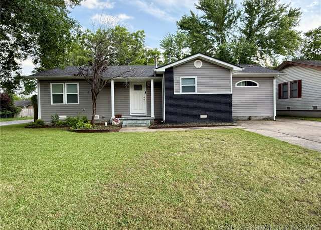 Property at 2709 Circle Dr, Muskogee, OK 74403, 3 beds, 1 bath