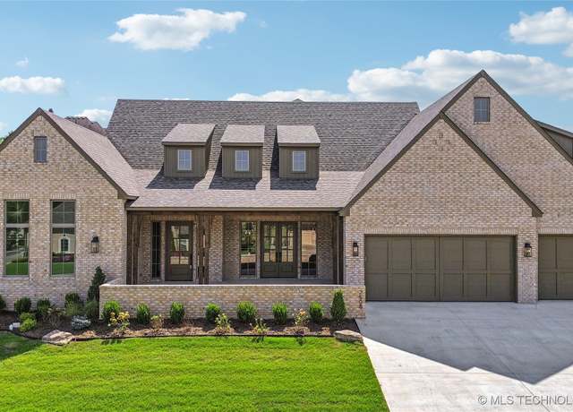 Property at 7508 S 5th St, Broken Arrow, OK 74011, 4 beds, 3.5 baths