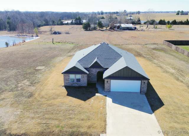 Property at 166 Paris Ave, Durant, OK 74701, 3 beds, 2 baths