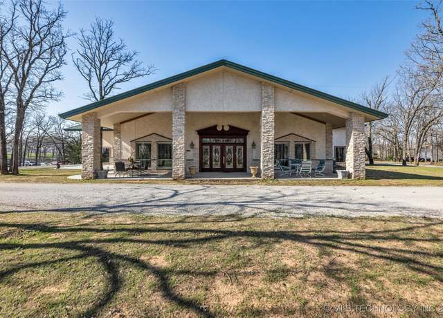 Property at 1580 E 151st St S, Bixby, OK 74008, 4 beds, 5 baths