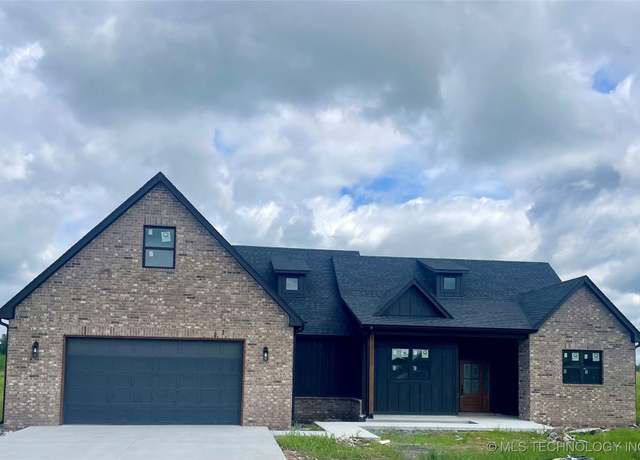 Property at 1484 Darlene Ln, Fort Gibson, OK 74434, 4 beds, 2.5 baths