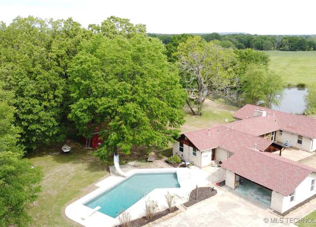 Property at 715 Little Flower Dr, Stigler, OK 74462, 4 beds, 3 baths