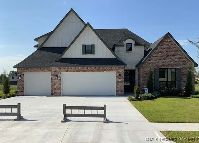 Property at 2326 E 134th Cir S, Bixby, OK 74008, 4 beds, 3.5 baths