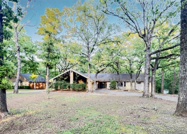 Property at 1824 Radio Rd, Durant, OK 74701, 5 beds, 3.5 baths