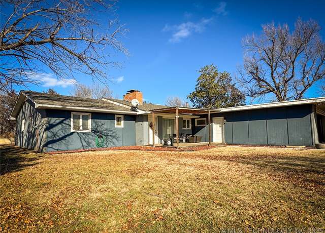 Property at 8242 N Main St, OK 74632, 3 beds, 2 baths