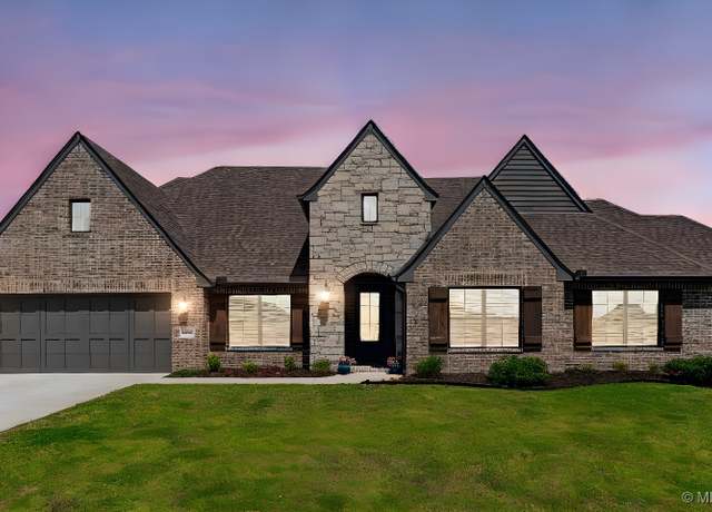 Property at 10825 N 159th EastAvenue, Owasso, OK 74055, 4 beds, 2.5 baths