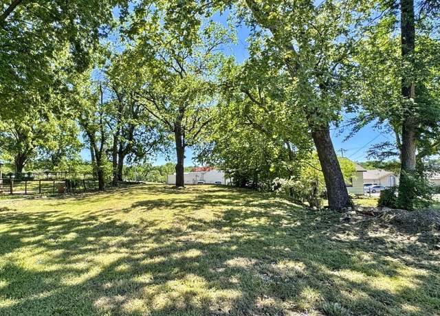 Property at 324 S State Ave, Tahlequah, OK 74464