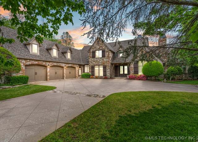 Property at 301 E Glendale St S, Broken Arrow, OK 74011, 4 beds, 4.5 baths