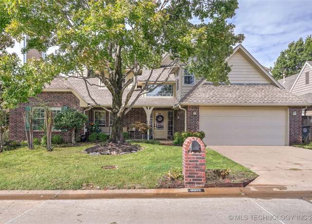 Property at 8212 S Delaware Pl, Tulsa, OK 74137, 4 beds, 2.5 baths