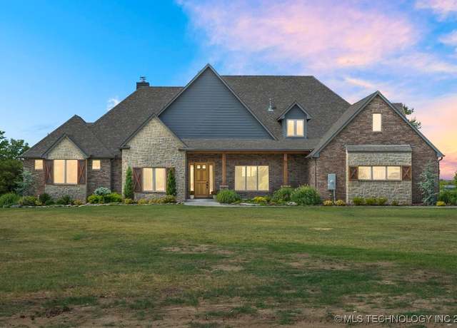 Property at 8320 E 80th St N, Owasso, OK 74055, 4 beds, 5.5 baths