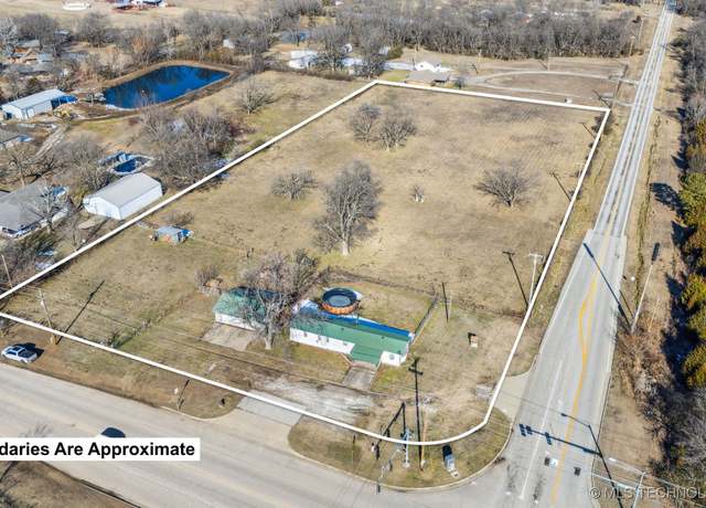 Property at 8021 E 86th St N, Owasso, OK 74055