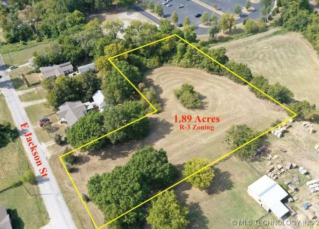 Property at 300 E Jackson St, Broken Arrow, OK 74012