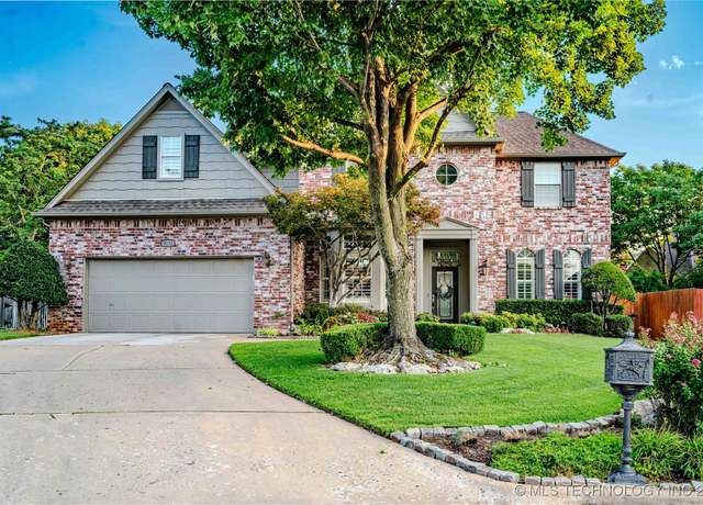 Property at 9131 E 103rd St, Bixby, OK 74133, 4 beds, 3 baths