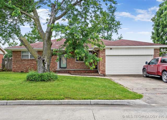 Property at 11316 E 4th Pl, Tulsa, OK 74128, 3 beds, 2 baths