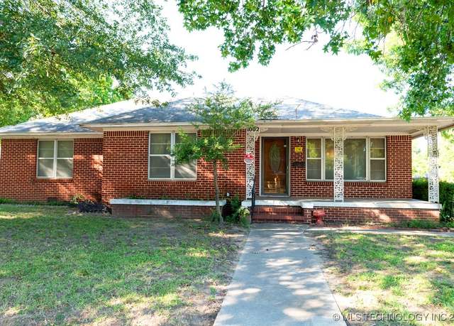 Property at 1002 W Evergreen, Durant, OK 74701, 3 beds, 2 baths