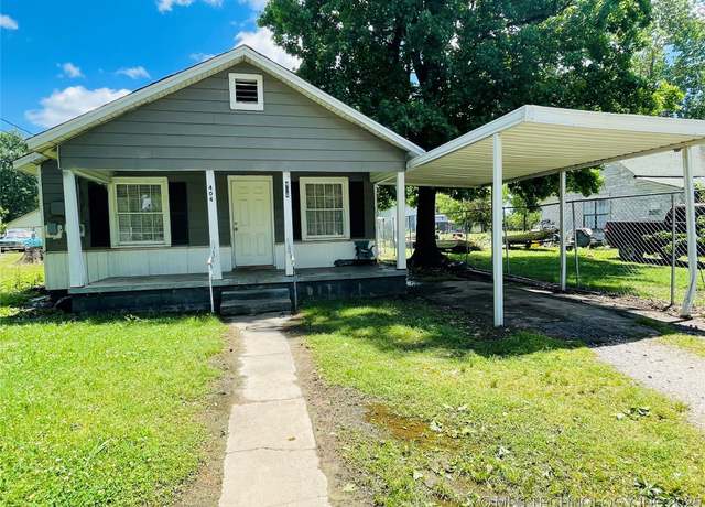 Property at 404 N Washington St, Sallisaw, OK 74955, 2 beds, 1 bath