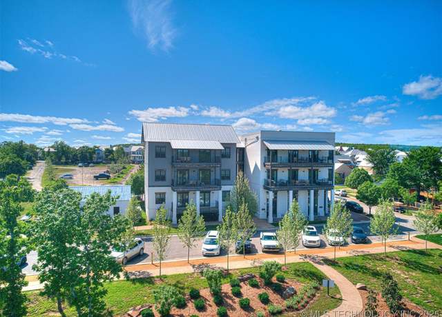 Property at 29 N Water St Unit 11B, Carlton Landing, OK 74432, 4 beds, 3 baths