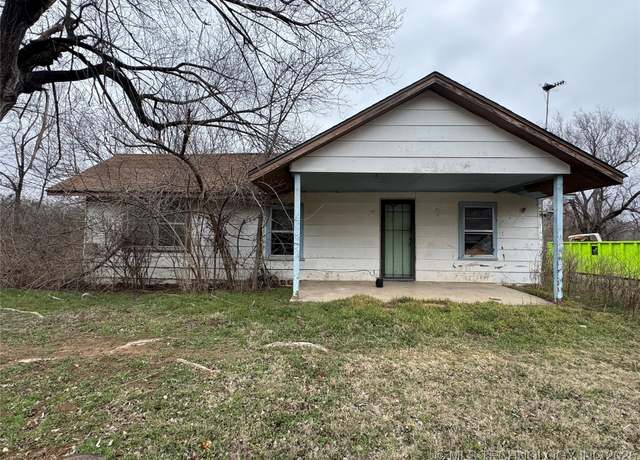 Property at 710 E Brissy St, Cushing, OK 74023, 3 beds, 2 baths