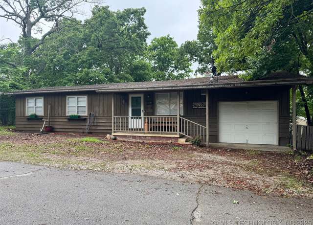 Property at 13134 S Ash St, Claremore, OK 74017, 2 beds, 2 baths