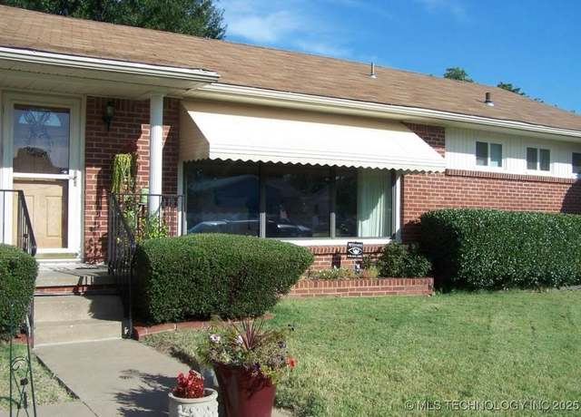 Property at 2711 S Joplin Ave, Tulsa, OK 74114, 3 beds, 1.5 baths