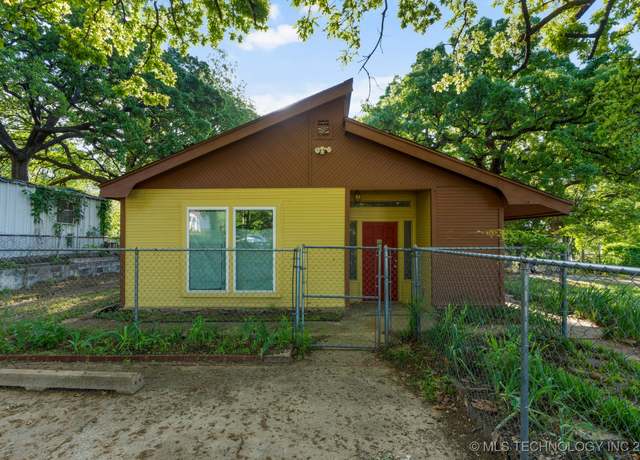 Property at 605 Terrace Dr, Sand Springs, OK 74063, 4 beds, 3 baths