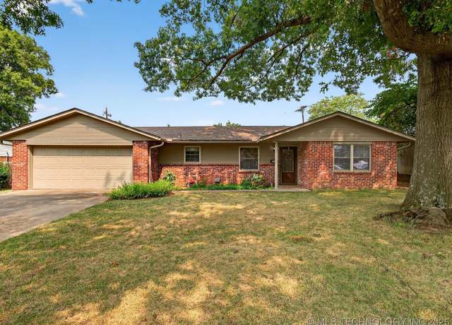 Property at 1258 Guinn Ln, Bartlesville, OK 74006, 4 beds, 2 baths