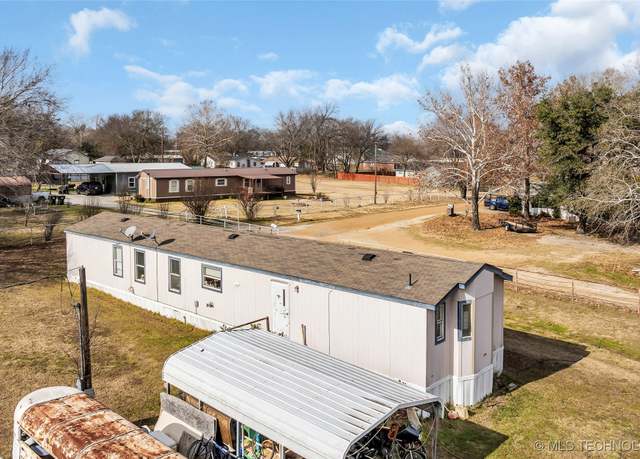 Property at 18867 11th St, Oakland, OK 73446, 3 beds, 2 baths