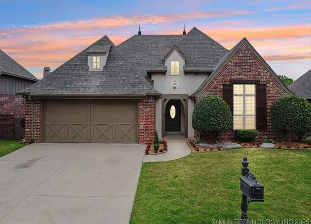 Property at 9317 S 75th EastAvenue, Tulsa, OK 74133, 4 beds, 2 baths