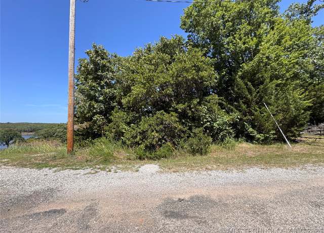 Property at 20 Juanita Dr, Sand Springs, OK 74063
