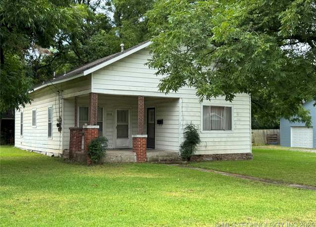 Property at 1038 Lehigh St, Hartshorne, OK 74547, 2 beds, 1 bath