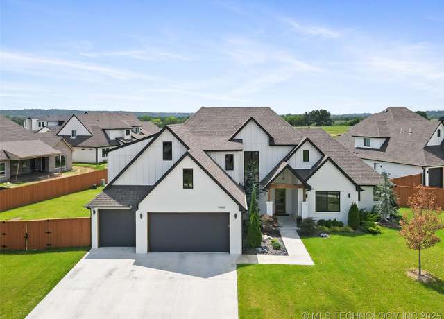 Property at 14460 S College Ave, Bixby, OK 74008, 5 beds, 3.5 baths