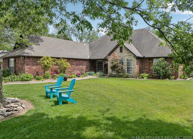 Property at 16100 E 120th St, Collinsville, OK 74021, 4 beds, 2 baths