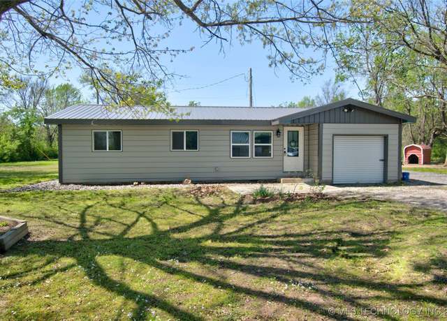 Property at 4101 S 24th Pl W, Muskogee, OK 74401, 3 beds, 1 bath