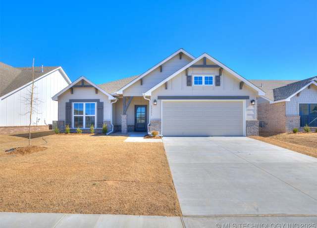 Property at 13151 S 72nd EastAvenue, Bixby, OK 74008, 4 beds, 2.5 baths