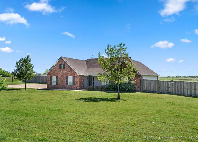 Property at 28744 N 3964 Rd, Ochelata, OK 74051, 4 beds, 2 baths