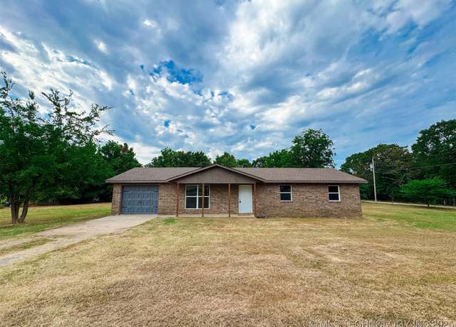 Property at 15813 W Clyde Maher Rd, Tahlequah, OK 74464, 4 beds, 1.5 baths