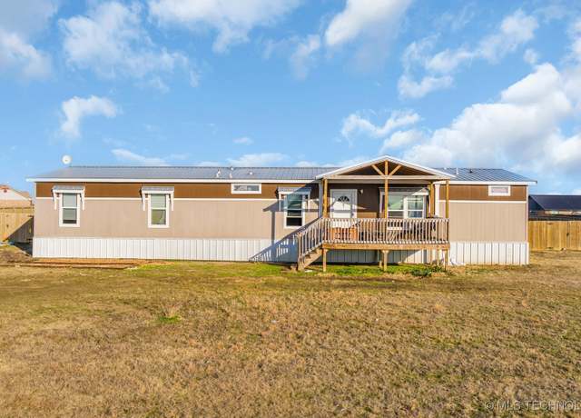 Property at 104 Kade Ct, Durant, OK 74701, 5 beds, 2 baths