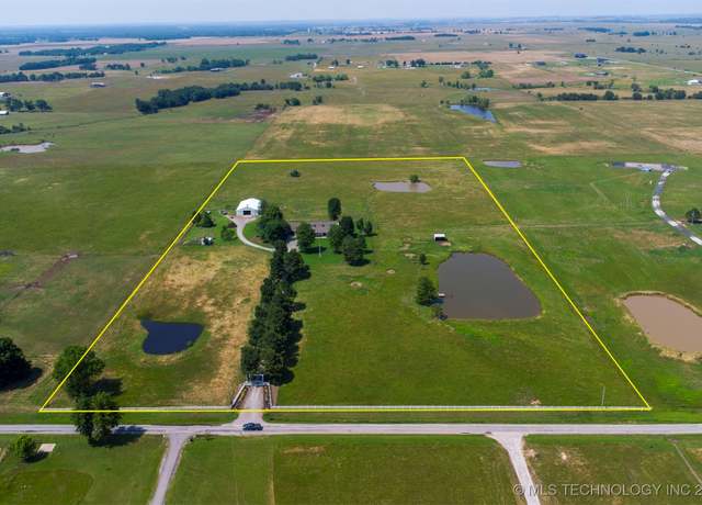 Property at 23535 E 720 Rd, Wagoner, OK 74467, 3 beds, 2 baths