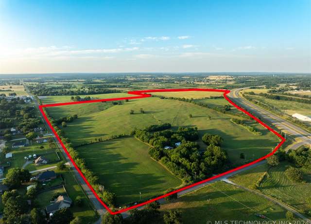 Property at 17022 W Grandview Rd, Tahlequah, OK 74464