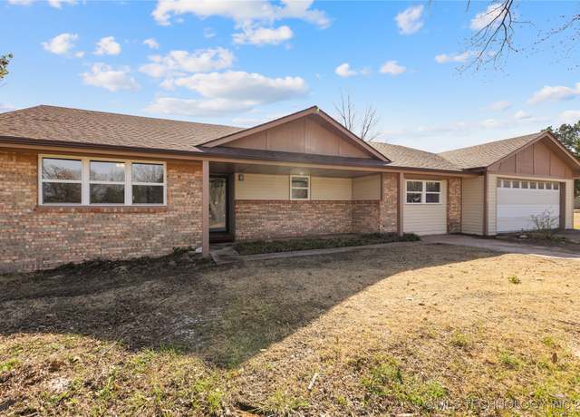 Property at 14400 County Road 3490, Ada, OK 74820, 4 beds, 2 baths