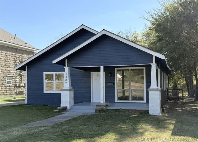 Property at 1507 E Okmulgee St, Muskogee, OK 74403, 2 beds, 2 baths