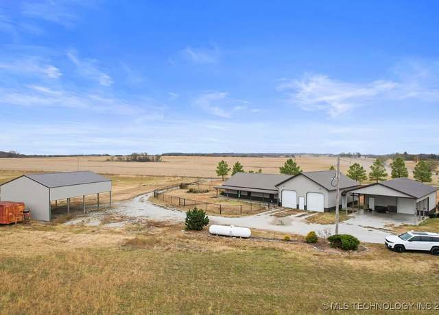 Property at 438929 E 230 Rd, Vinita, OK 74301, 3 beds, 2 baths